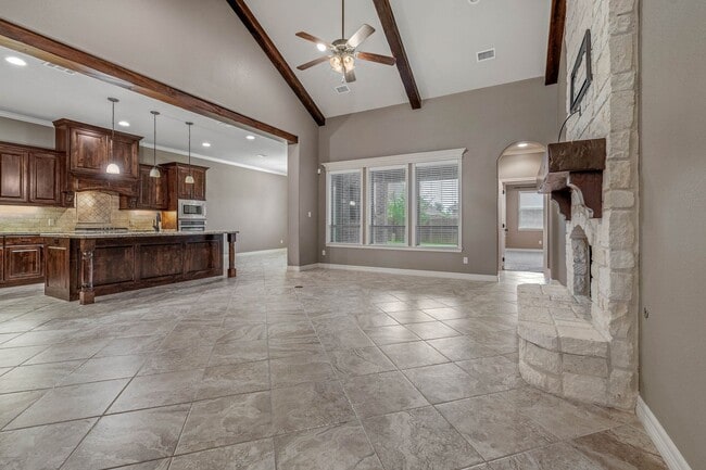 Building Photo - Castlegate 2 - Elegant 3 Bedroom 2 Bath av...