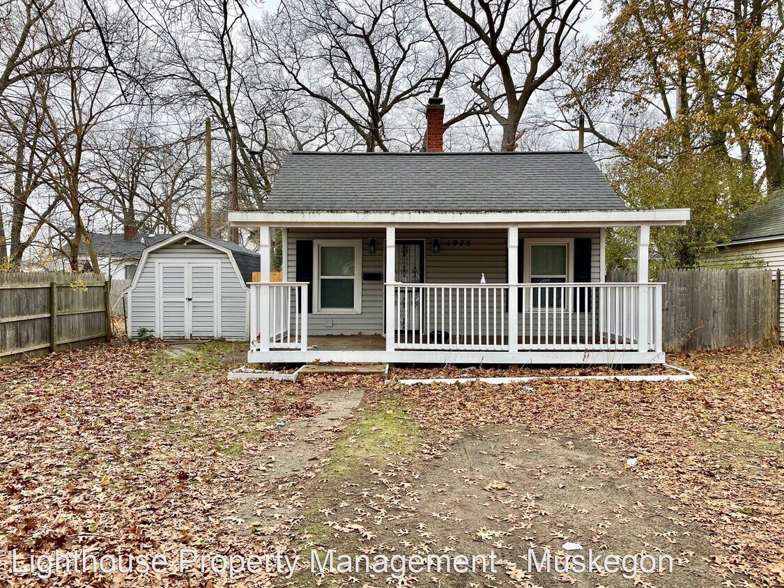 Primary Photo - 1 br, 1 bath House - 1975 Jiroch Street