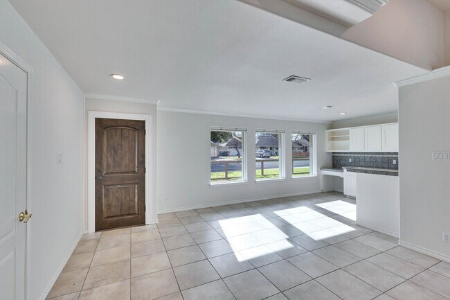 Foto del edificio - 7709 Shoal Creek Blvd