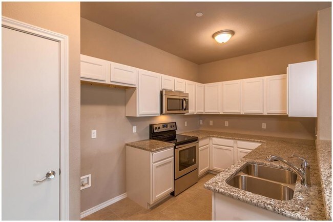 Foto del edificio - 516 E Hazelwood St