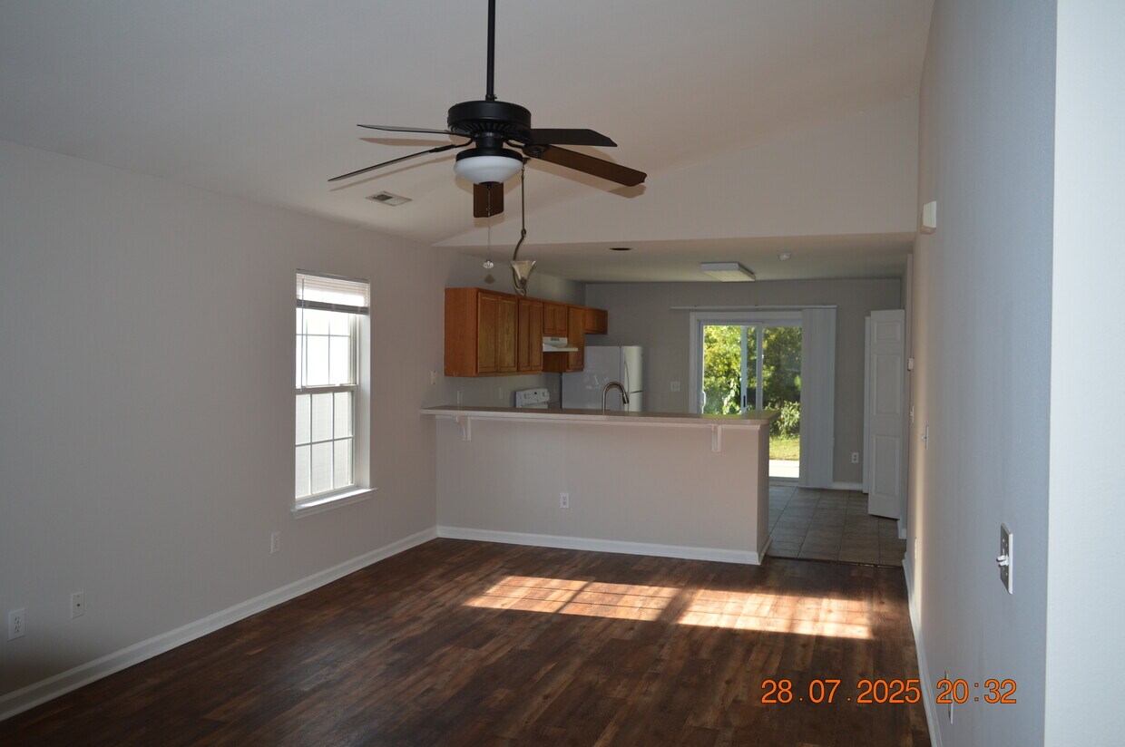 Foto principal - 869 Silvercrest Dr