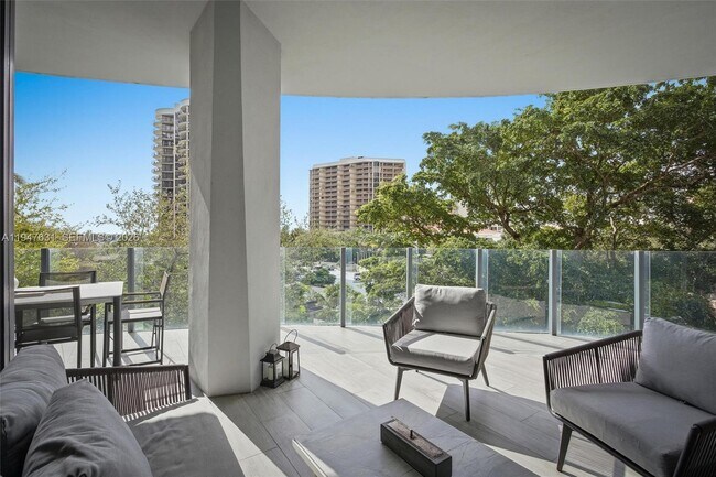 Foto del edificio - 2831 S Bayshore Dr