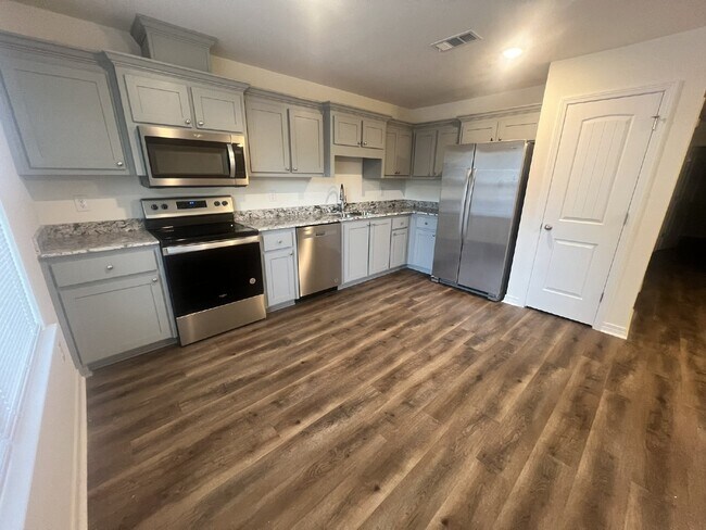 Building Photo - Brand New 2 Bedroom, 2 Bathroom Rental in ...