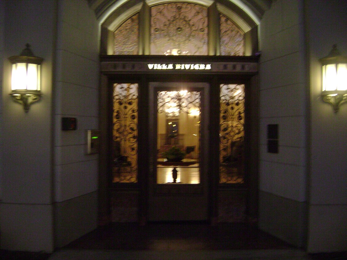 Foto principal - 800 E Ocean Blvd