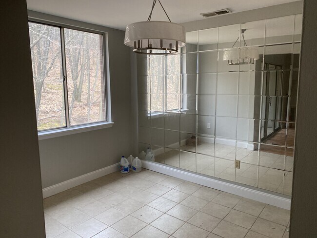 Building Photo - Summit Pointe