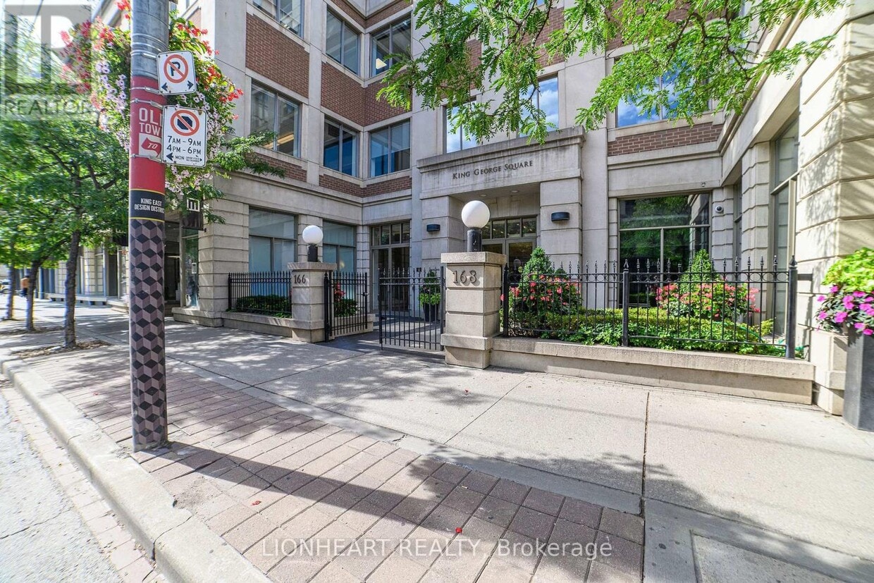 Primary Photo - 168-168 King St E