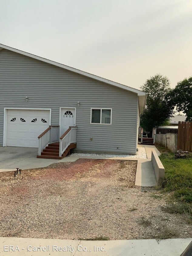 3 br, 2 bath House 1655 (2) Holloway House Rental in Sheridan, WY