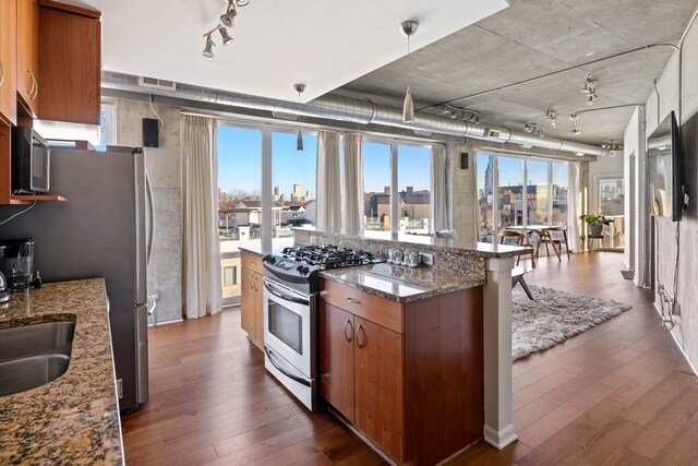 Foto del edificio - 3110 N Greenview Ave