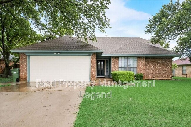 Foto del edificio - 617 Main St