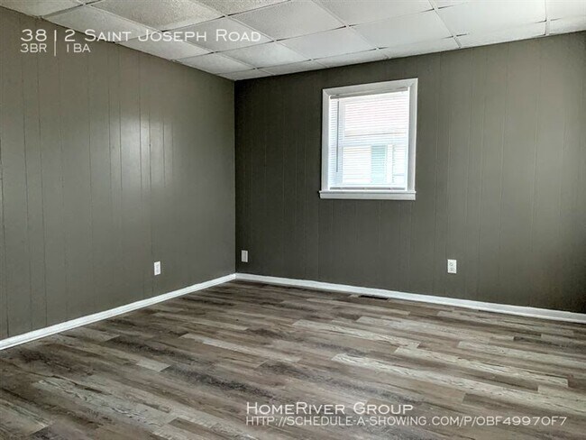 Building Photo - Check out this nice 3 BD/1 BA home