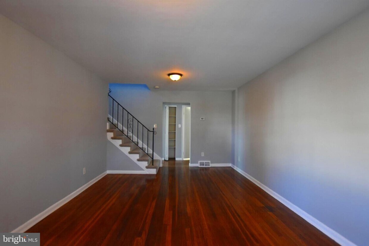 Foto principal - 2503 Van Buren St