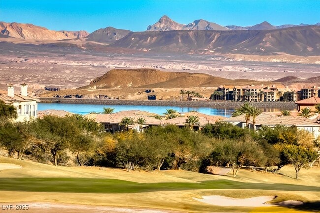 Building Photo - 64 Strada Principale