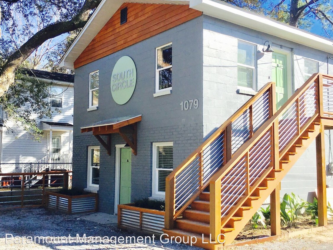 Primary Photo - 1079 Bexley St