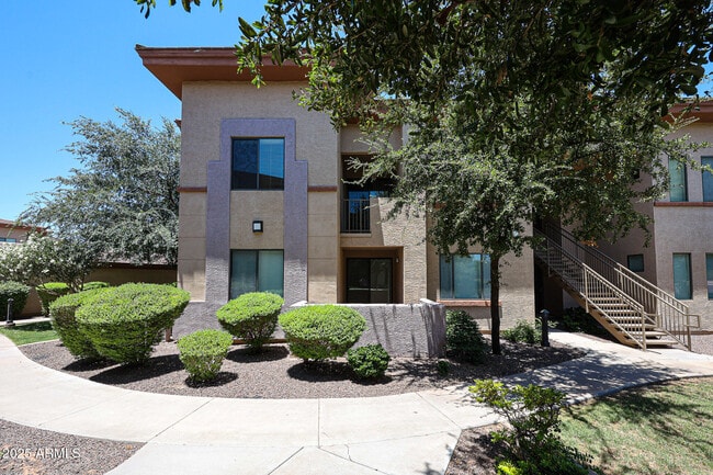Building Photo - 3330 S Gilbert Rd