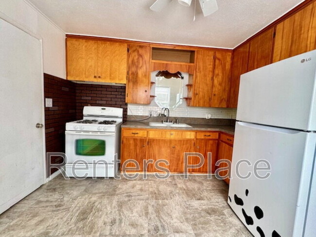 Foto del edificio - 319 E Dawes Ave