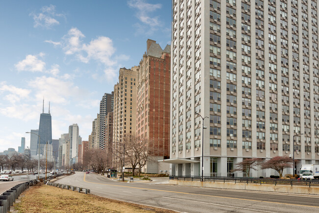 Building Photo - 1550 N Lake Shore Dr