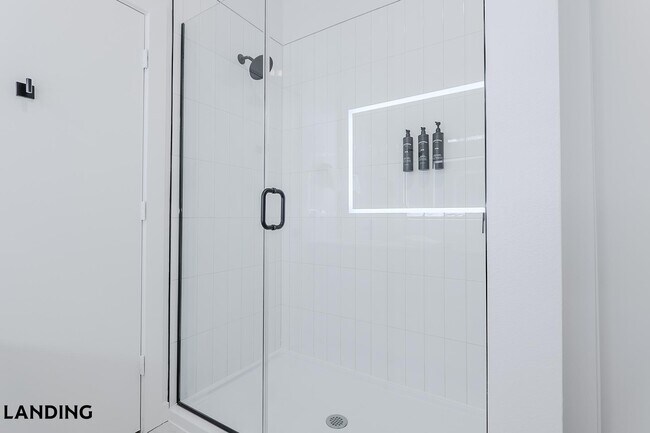 Foto del edificio - 2623 Keene St