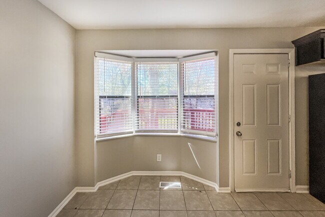 Foto del edificio - 1536 Moseley Ln