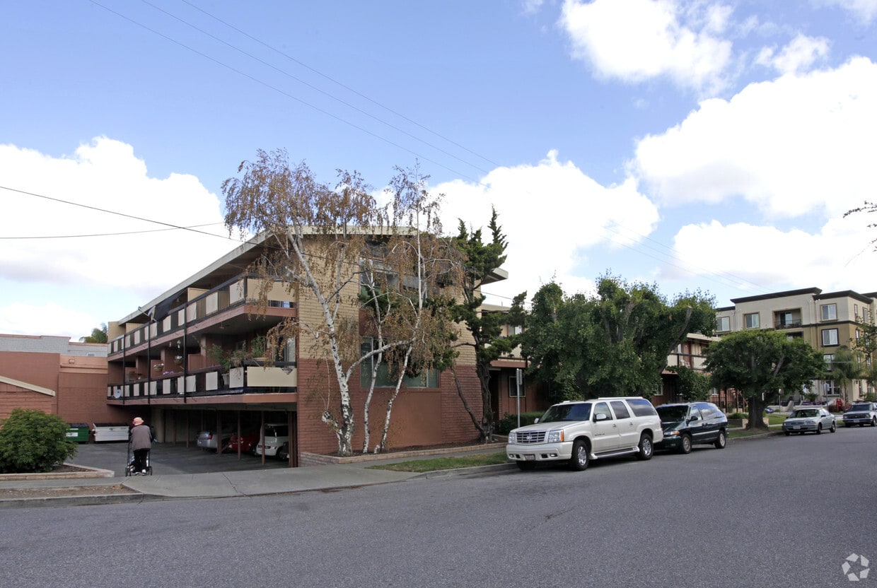 Building Photo - Stonewood