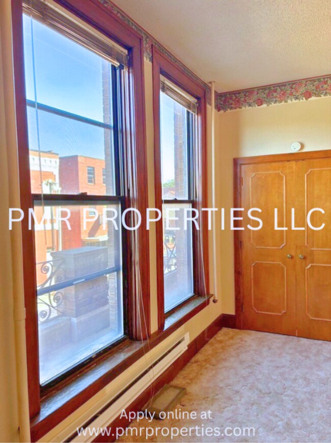 Foto del edificio - Red Oak Apartments