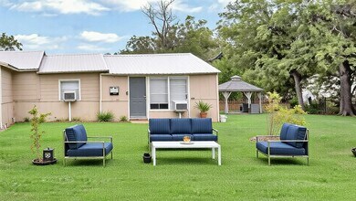 Building Photo - 415 S Colorado St