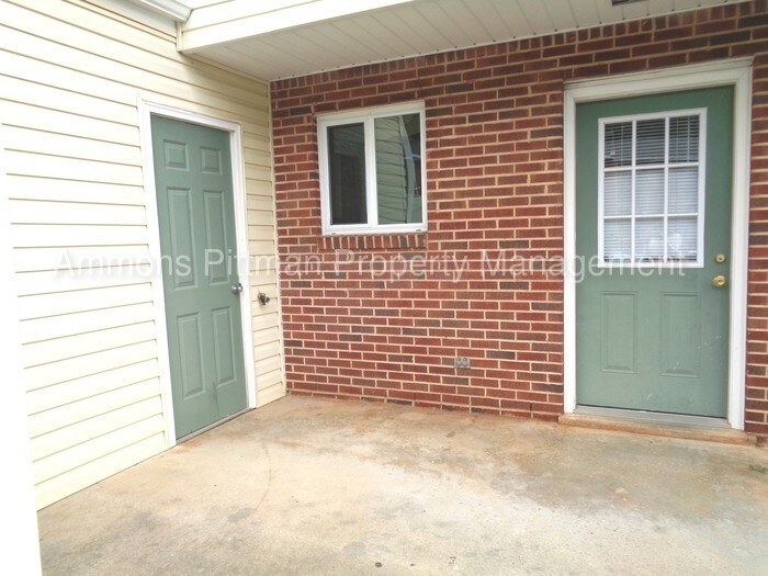 Primary Photo - 3 Bedroom Townhome - Champion Ct