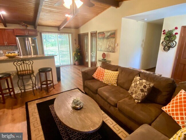 Foto del edificio - 4535 Pine Ridge Dr W