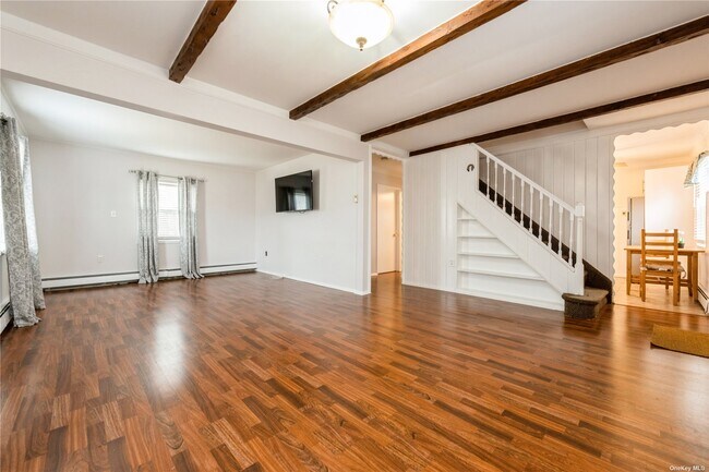 Foto del edificio - 8 Sandy Ln