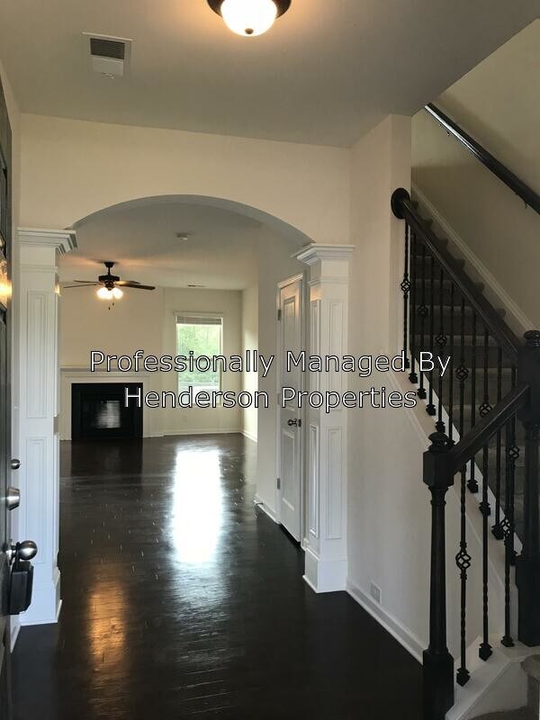 Building Photo - 4741 Bryn Athyn Court