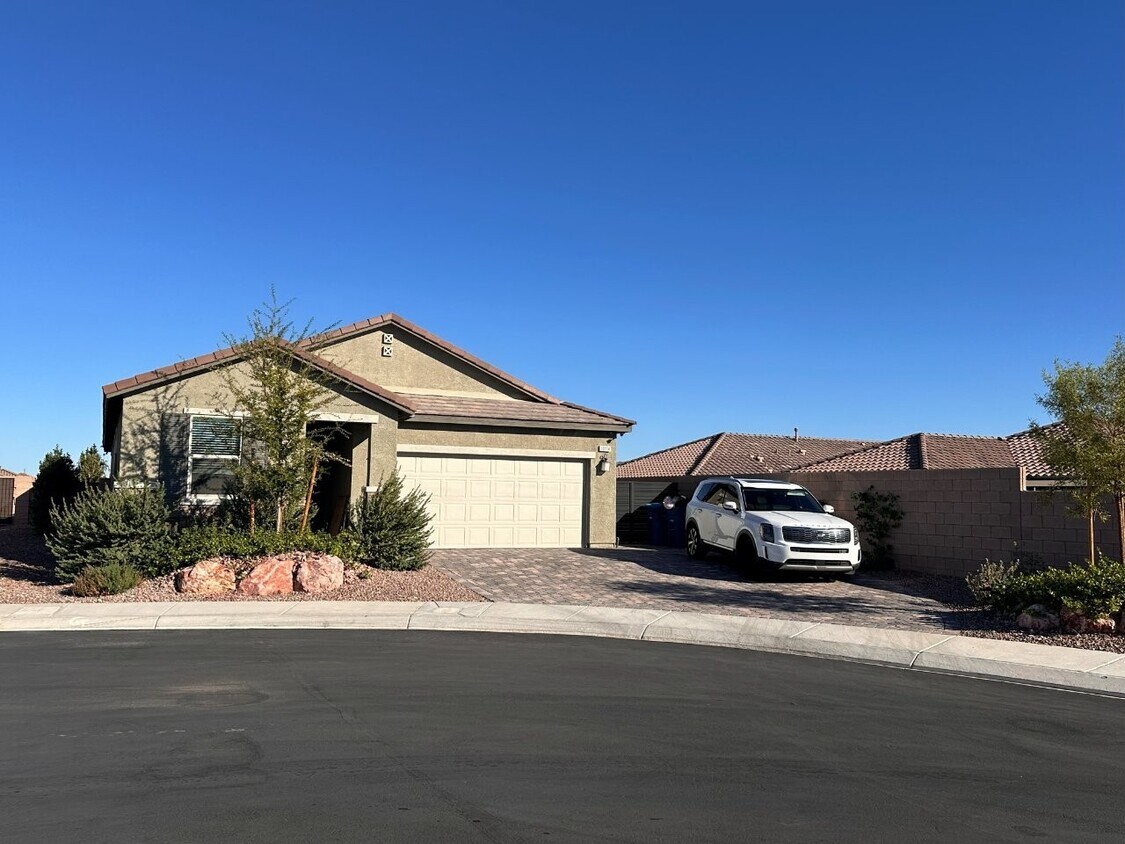 Foto principal - 10114 Blue Cereus St