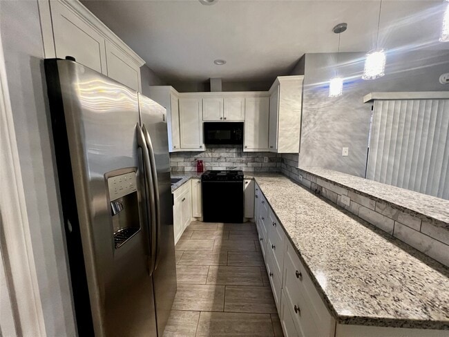 Foto del edificio - 3100 Walnut Bend Ln