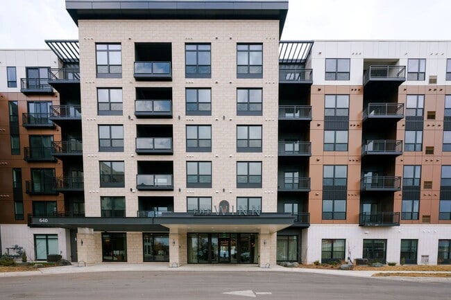 Foto del edificio - The Winn at Golden Valley