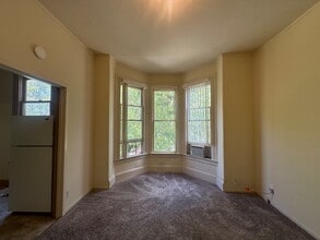 Building Photo - 345 N 3rd St