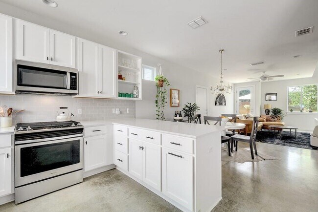 Foto del edificio - 801 N Bluff Dr