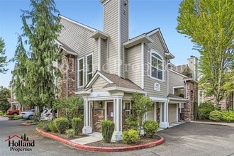 Building Photo - 1231 NE Horizon Loop