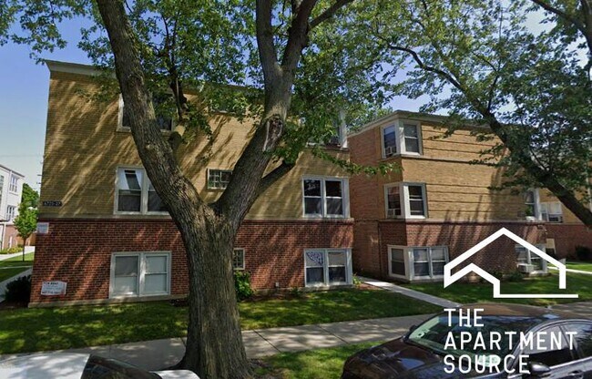 Building Photo - 6731 N California Ave