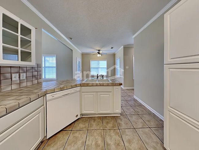 Foto del edificio - 9846 Alexanders Ridge Dr
