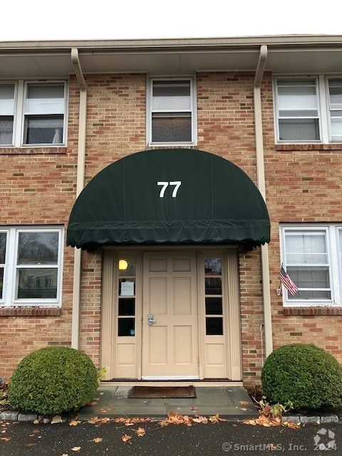 Building Photo - 77 Winfield St