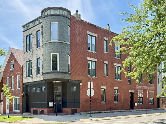 Foto del edificio - 1042 N Rockwell St
