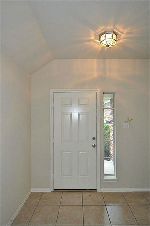 Building Photo - 22852 Lantern Hills Dr