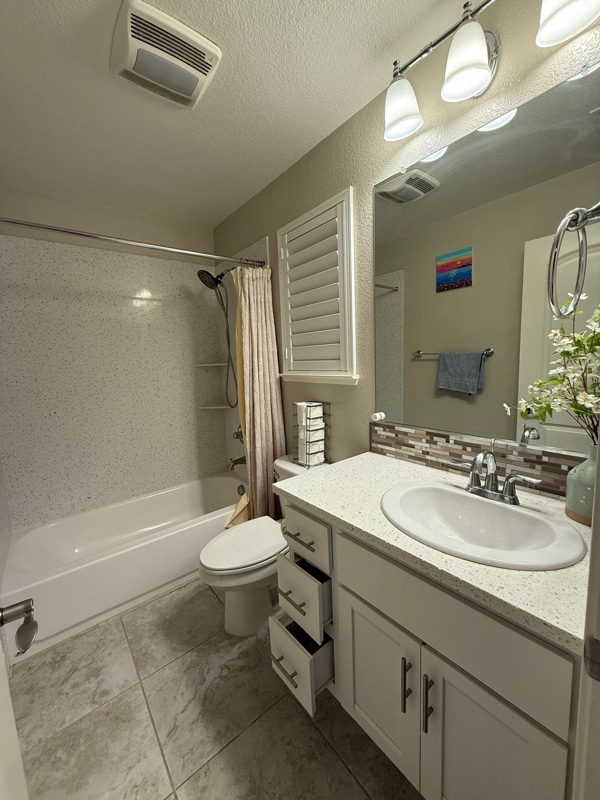 Building Photo - 244 Selby Lane