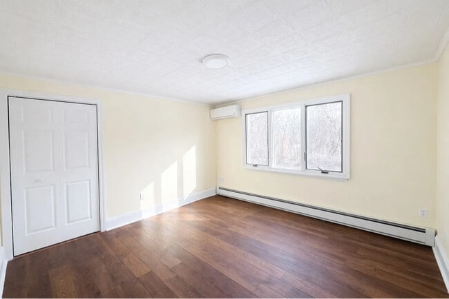 Foto del edificio - 83 S Harrison Ave