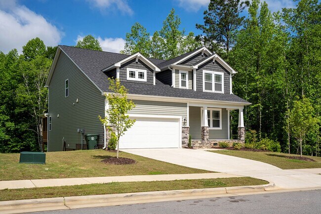 Foto del edificio - 220 Karlov Rd