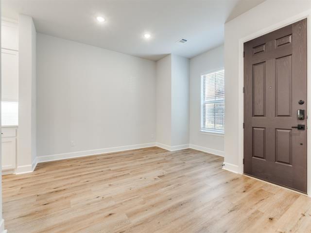 Foto del edificio - 608 Aspen Valley Ln