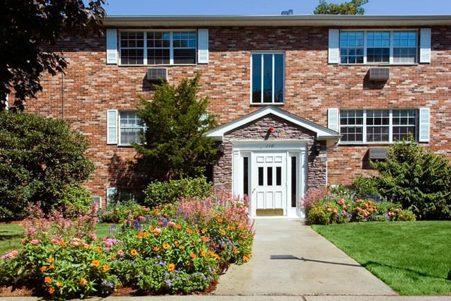 Building Photo - Ridgecrest Village