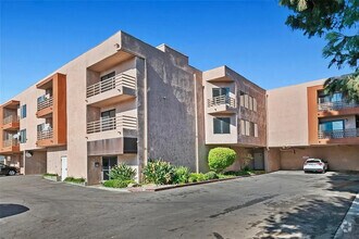 Building Photo - 6815 Remmet Ave