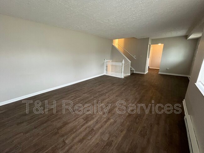 Building Photo - 4129 Flamingo W Dr