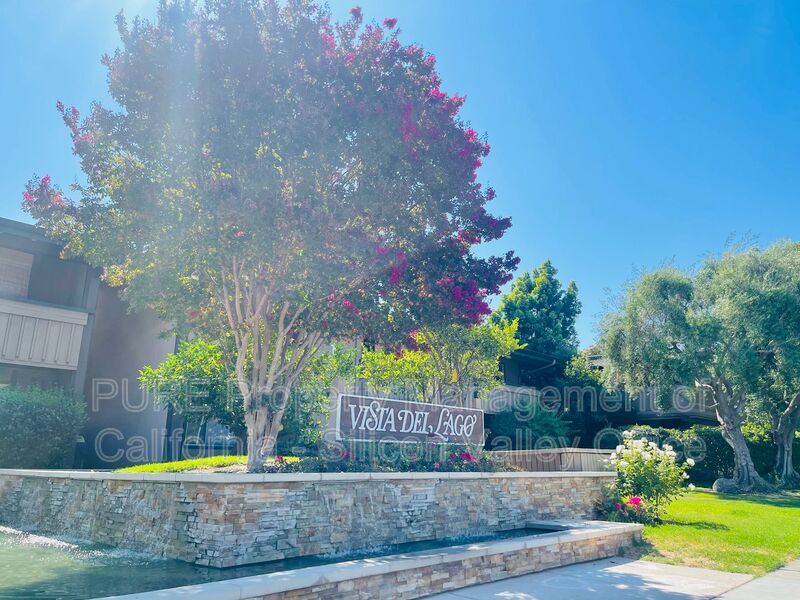 Foto principal - 121 Buckingham Dr