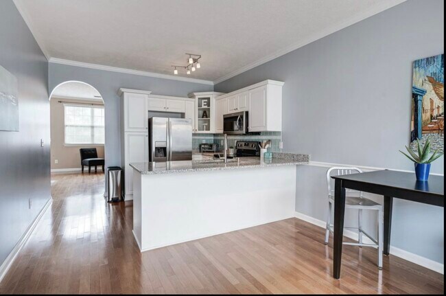 Foto del edificio - 617 Spence Enclave Way