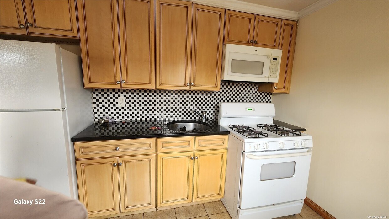 Building Photo - 124-05 Jamaica Ave